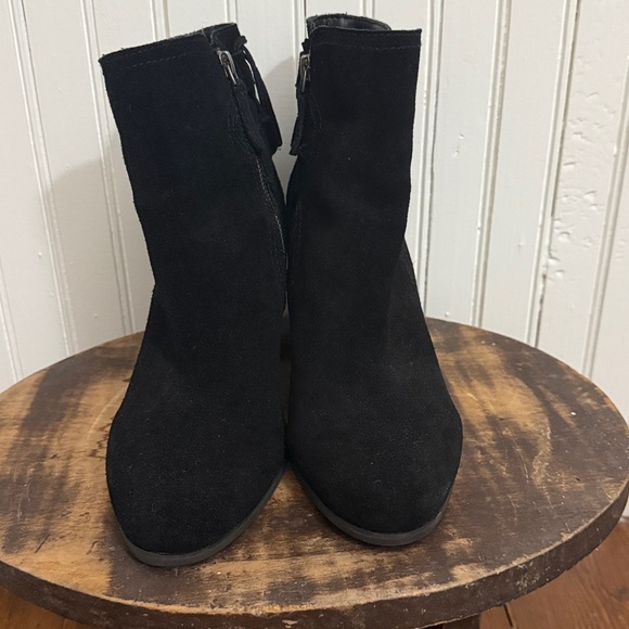 Vionic Womens Black Suede Ronnie Heeled Side Zip Ankle Boots, Size 8 / 39 - Picture 3 of 10